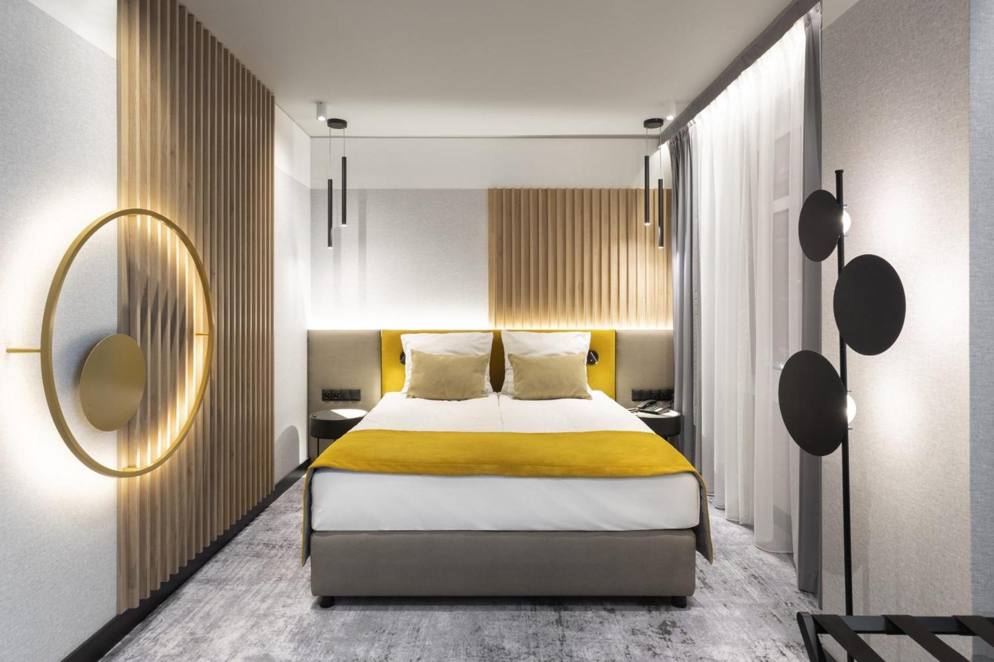 Voco Katowice By Ihg Hotel Exterior photo