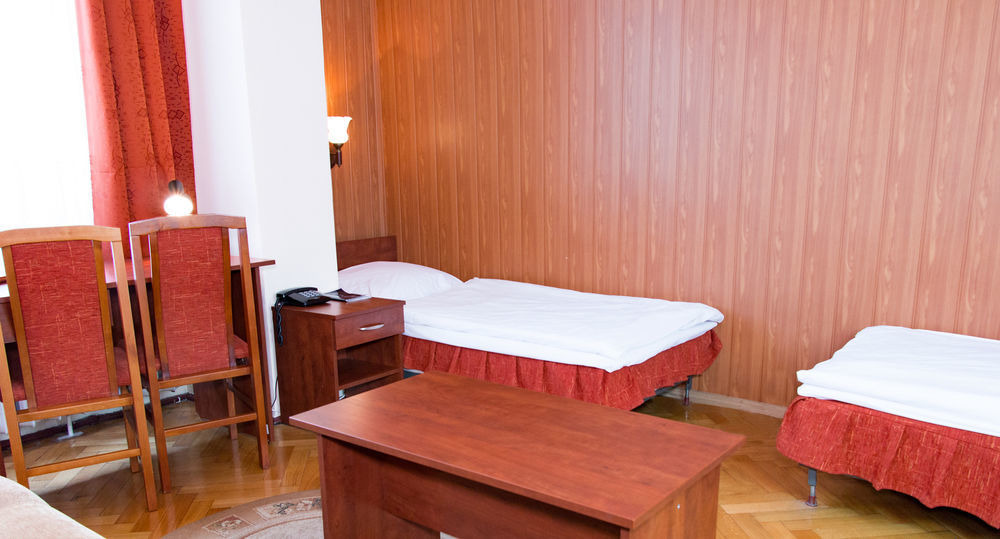 Voco Katowice By Ihg Hotel Exterior photo