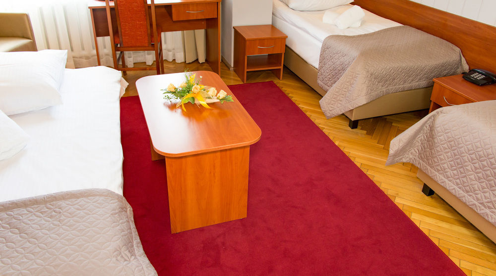 Voco Katowice By Ihg Hotel Exterior photo